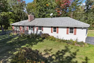 610 Eastern Ave, Brewer, ME 04412 - Photo 1