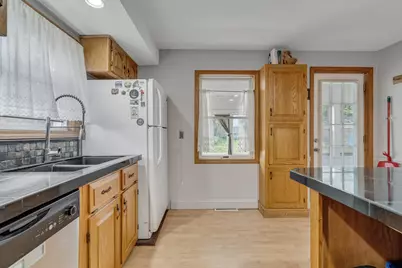 13 Johnson Street, Lewiston, ME 04240 - Photo 9