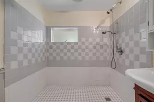 13 Johnson St, Lewiston, ME 04240 - Photo 17