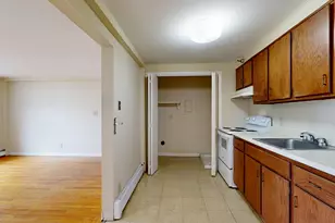 198 Park St, Lewiston, ME 04240 - Photo 17