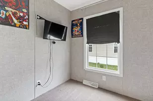 24 Primrose Ln, Brunswick, ME 04011 - Photo 19