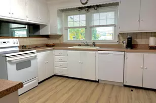 6 Pleasant St, Millinocket, ME 04462 - Photo 15
