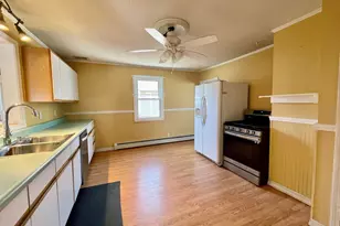 120 Prospect St, Millinocket, ME 04462 - Photo 11