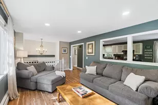 39 Garden St, Old Orchard Beach, ME 04064 - Photo 7