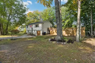 39 Garden St, Old Orchard Beach, ME 04064 - Photo 3