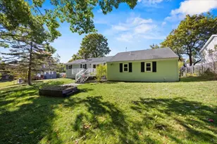 28 Constitution Dr, Westbrook, ME 04092 - Photo 3