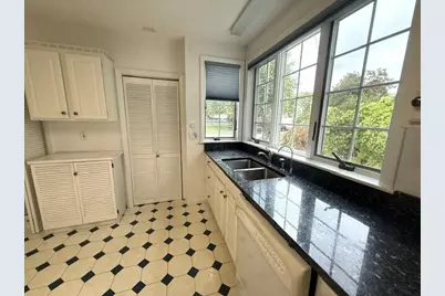 6 Colonial Street, Waterville, ME 04901 - Photo 5