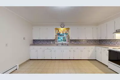 8 Highland Avenue, Lewiston, ME 04240 - Photo 5