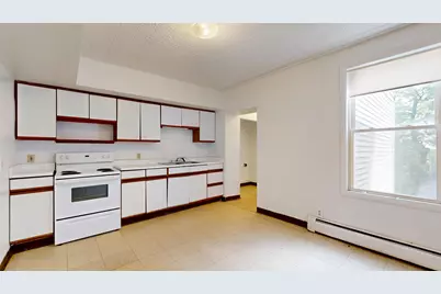 46 Shawmut Street, Lewiston, ME 04240 - Photo 7