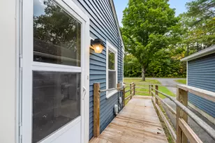 137 Bayview Rd, Nobleboro, ME 04555 - Photo 5