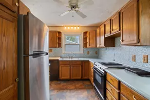 174 Brackett St, Westbrook, ME 04092 - Photo 9