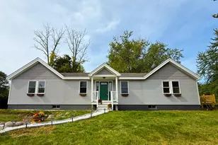 126 Pleasant St, Eliot, ME 03903 - Photo 3
