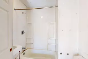 34 Shawmut St, Lewiston, ME 04240 - Photo 15