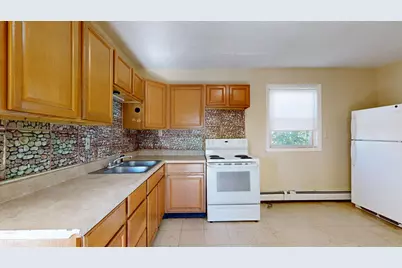 34 Shawmut Street, Lewiston, ME 04240 - Photo 5