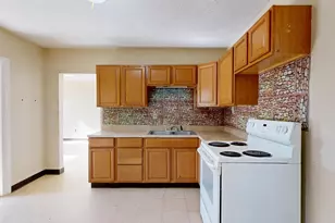 34 Shawmut St, Lewiston, ME 04240 - Photo 7