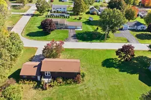 37 Meadow Ln, Auburn, ME 04210 - Photo 15