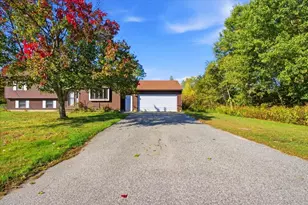 37 Meadow Ln, Auburn, ME 04210 - Photo 5