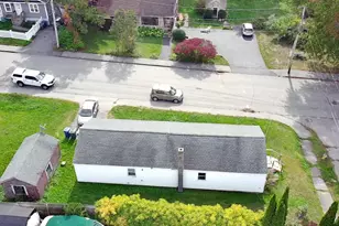 160 W Pleasant St, Westbrook, ME 04092 - Photo 3