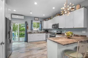 29 Summit St, Old Orchard Beach, ME 04064 - Photo 11