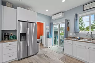 29 Summit St, Old Orchard Beach, ME 04064 - Photo 15