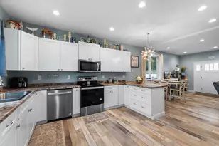 29 Summit St, Old Orchard Beach, ME 04064 - Photo 13