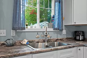 29 Summit St, Old Orchard Beach, ME 04064 - Photo 9