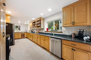 162 E Broadway Ext, Bangor, ME 04401 - Photo 5