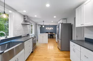 28 Stone Dr, Cape Elizabeth, ME 04107 - Photo 3