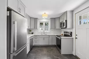 43 Edwards St, Portland, ME 04102 - Photo 13