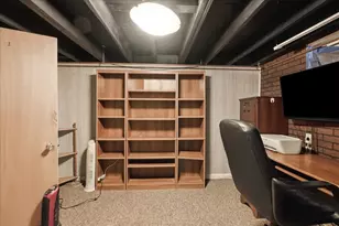 148 Old Webster Rd, Lewiston, ME 04240 - Photo 57