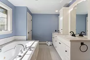 4 Greenview Dr, Cape Elizabeth, ME 04107 - Photo 5
