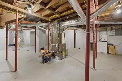 546 Broadway, Bangor, ME 04401 - Photo 39