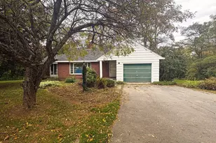 770 Lakeview Dr, China, ME 04358 - Photo 1