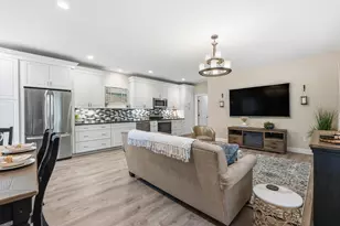 23 Greenleaf Parsons Rd, York, ME 03902 - Photo 5