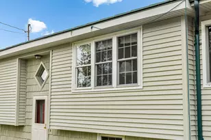 115 Meadow Ln, Farmington, ME 04938 - Photo 5