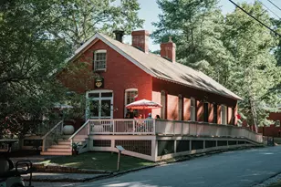 255 Diamond Ave, Portland, ME 04109 - Photo 1