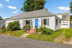 7 Halstead St, Kittery, ME 03904 - Photo 1