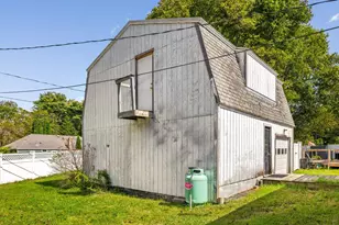 7 Halstead St, Kittery, ME 03904 - Photo 35