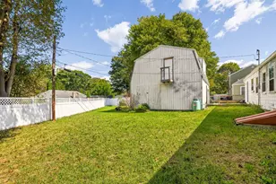 7 Halstead St, Kittery, ME 03904 - Photo 37