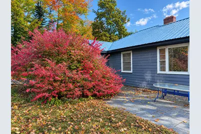 425 Washington Street, Rumford, ME 04276 - Photo 5