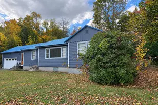 425 Washington St, Rumford, ME 04276 - Photo 3