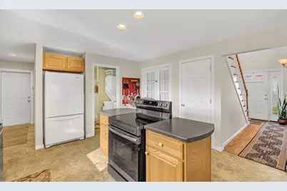 57 Fluker Street, Thomaston, ME 04861 - Photo 17