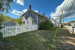 63 Rochester St, Berwick, ME 03901 - Photo 1