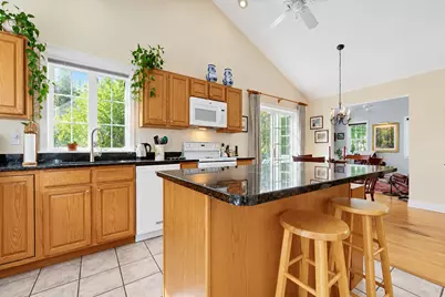 12 Lilac Lane, Scarborough, ME 04074 - Photo 5