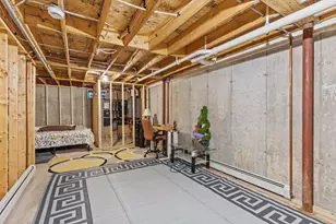 51 Carriage Ln, Portland, ME 04103 - Photo 11