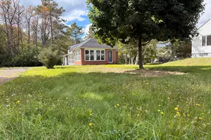 9 Abraham St, Houlton, ME 04730 - Photo 3