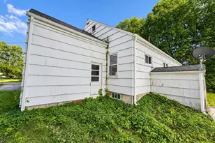 79 Harlow St, Brewer, ME 04412 - Photo 3