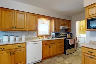 409 Main St, Monmouth, ME 04259 - Photo 15