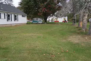 695 W River Rd, Augusta, ME 04330 - Photo 17