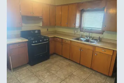115 Middle Street, Pittsfield, ME 04967 - Photo 5